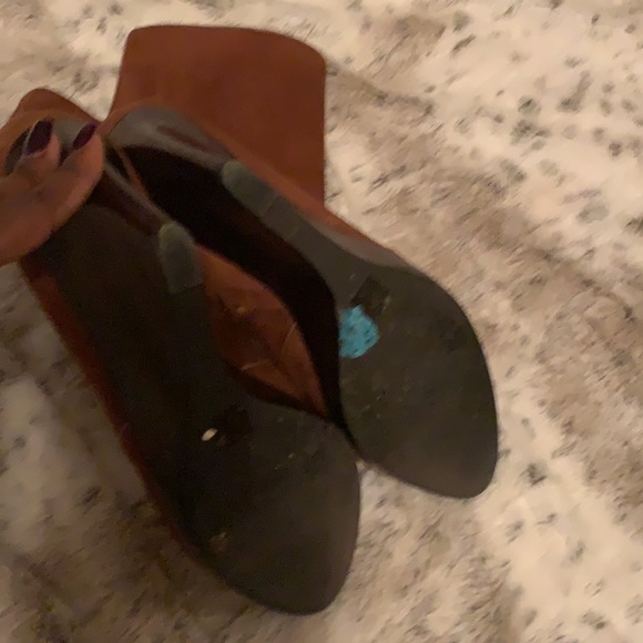 Real Suede Cognac booties - Picture 6 of 9